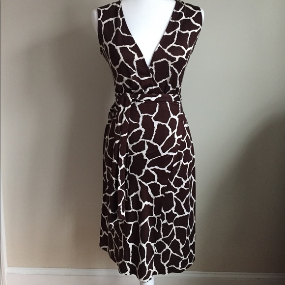 Diane Von Furstenberg Dresses & Skirts - DVF Vintage Brown and Ivory Wrap Dress